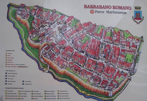 Figura 1 Pianta dell’abitato di Barbarano Romano (foto dall’archivio Zis)